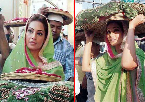 Bipasha Basu visits Ajmer Sharif for Aatma’s success